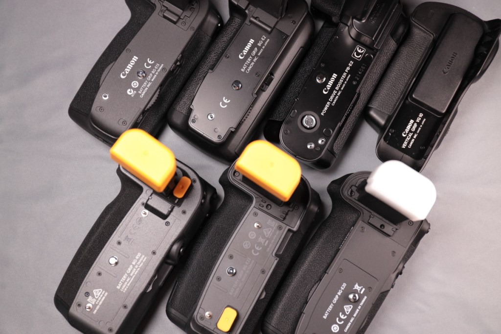 縦位置グリップ、もしくはバッテリーグリップ、あるいはドライブブースター