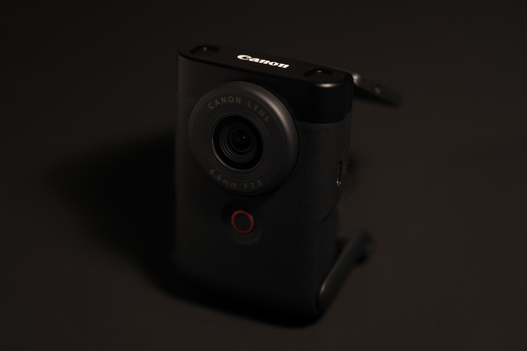 ミラーレス一眼カメラ並みのFirmware Update、優遇されている新ジャンルカメラ PowerShot&nbsp;V10